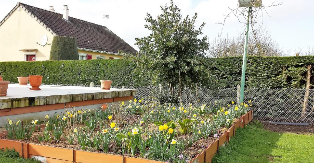 3 Chambres Privees Dans Un Jardin D'Hiver, Garage Voiture, Velos, Motos Tourville-sur-Arques エクステリア 写真